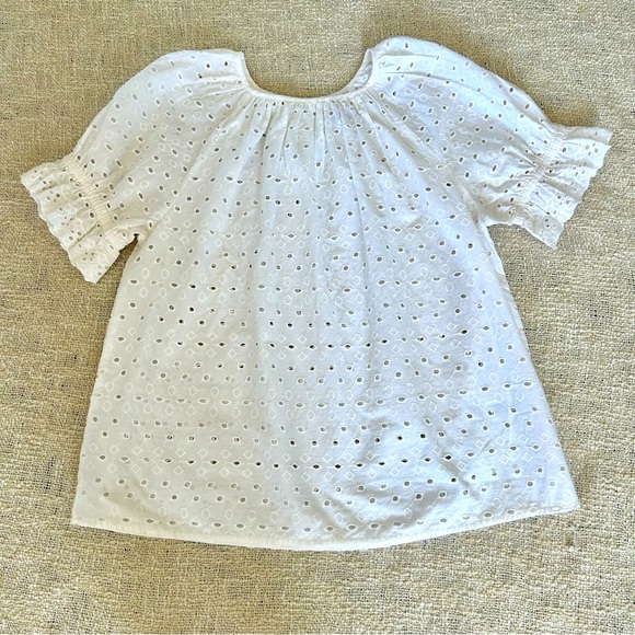 Universal Thread Tops - Universal Thread White Eyelet Blouse Size XS